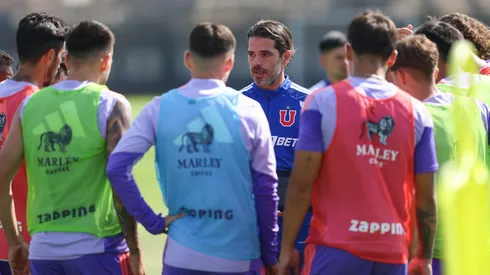 Fernando Gago ya se acercó al camarín de Universidad de Chile.