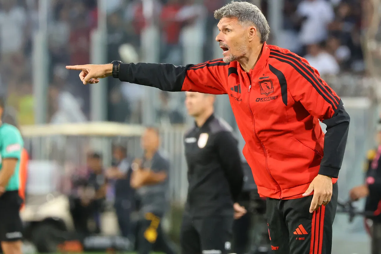 De Tezanos criticó a Ortiz. | Foto: Photosport