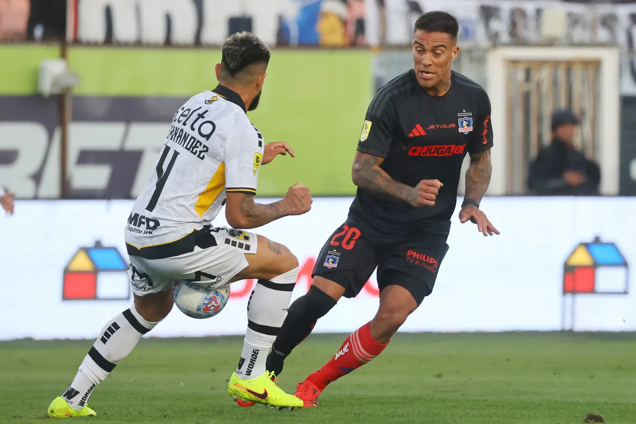 Para Yáñez, Méndez no está en condiciones de ser titular. | Foto: Photosport