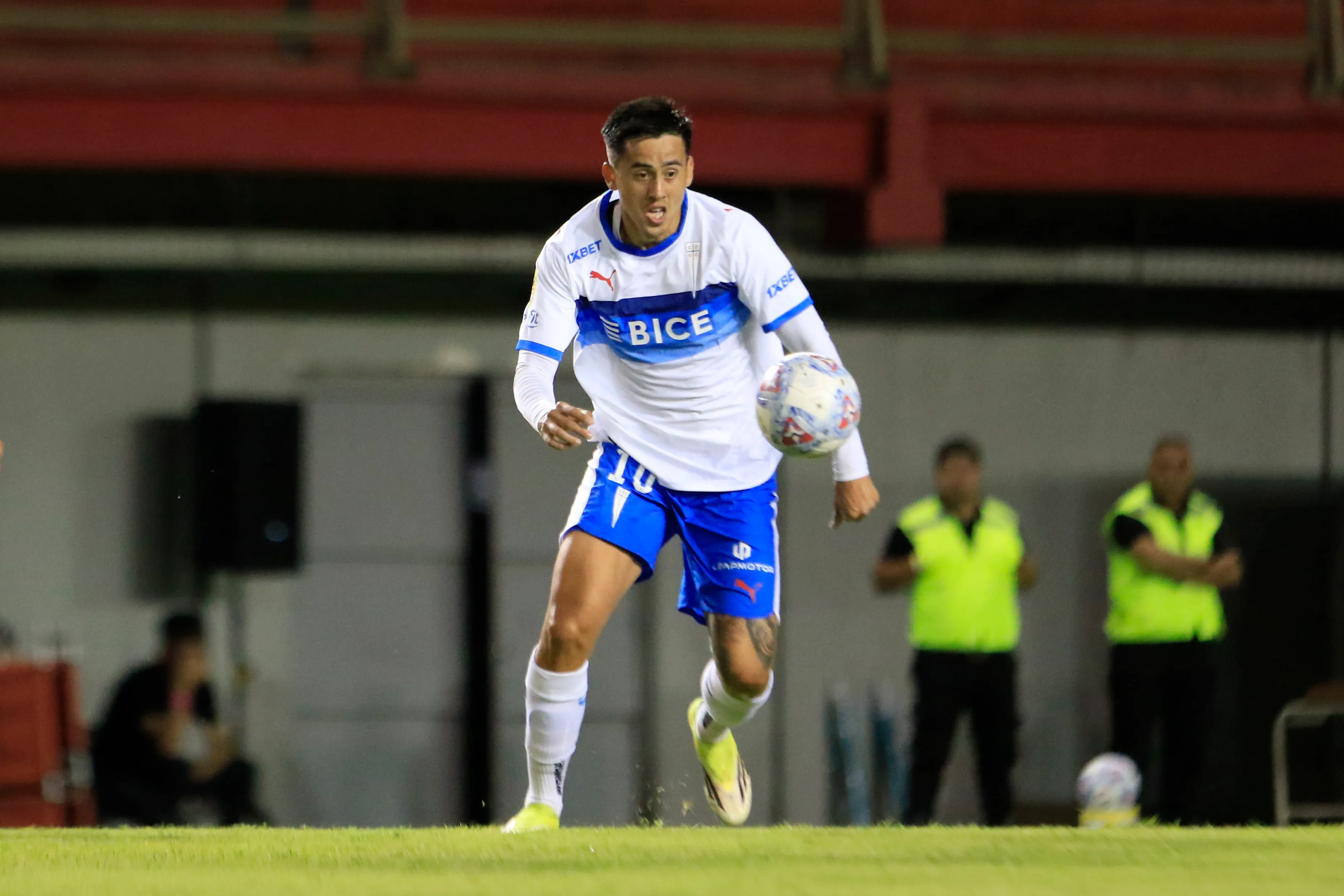 Matías Palavecino no convence en Universidad Católica. (Imagen: Photosport)