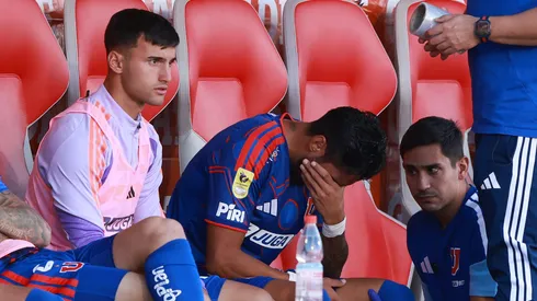 El exdelantero del Cacique dejó la cancha antes de los 10 minutos.