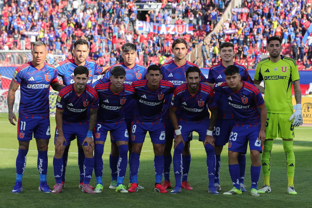 La U sigue al debe en el estreno de Fernando Gago (Photosport).