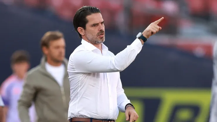 Rivarola analizó el debut de Gago.