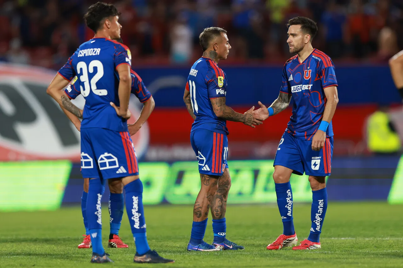 La Calera le amargó la tarde a la U y a Fernando Gago. | Foto: Photosport