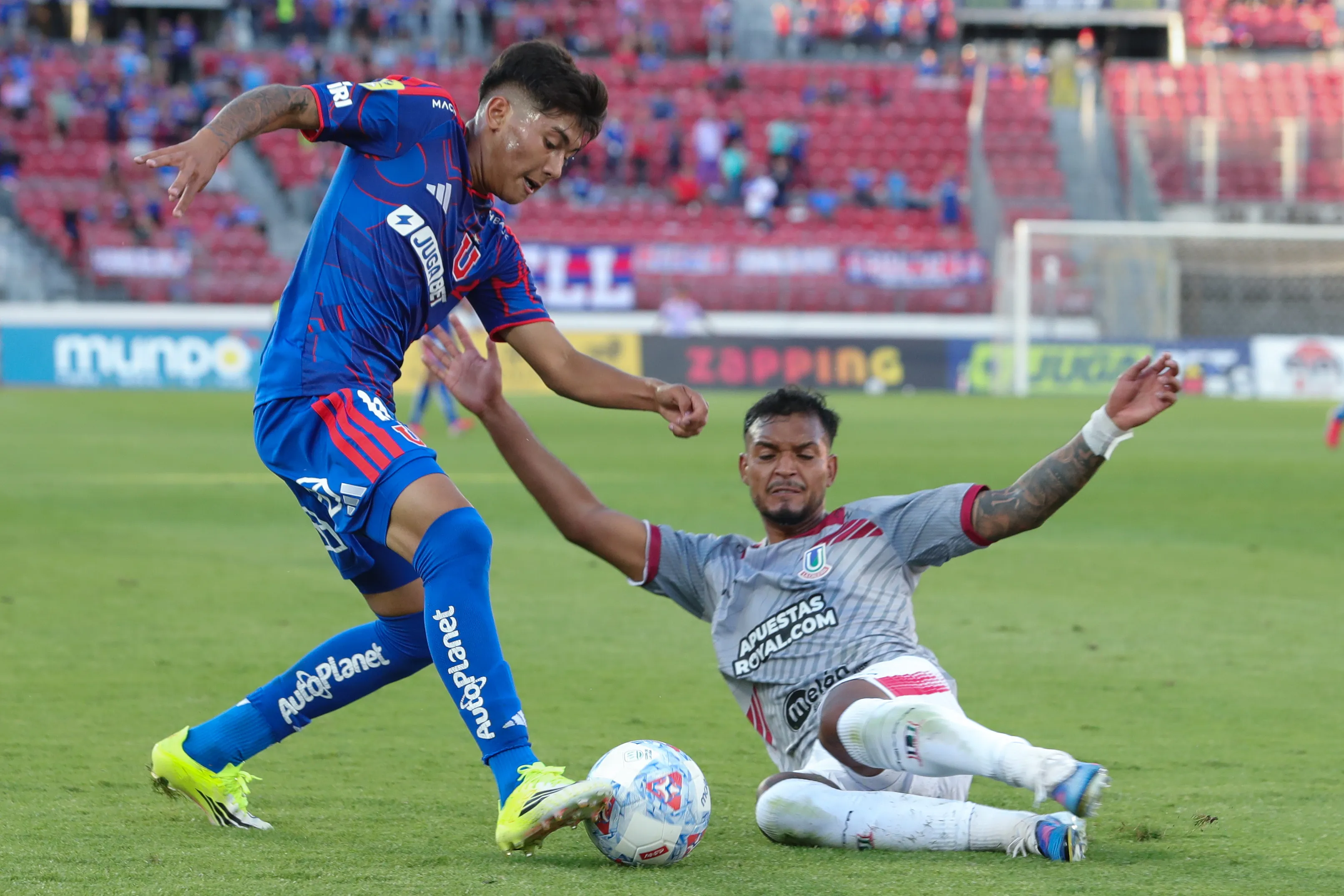 Elías Rojas dejó una grata sorpresa en Universidad de Chile. (Imagen: Photosport)