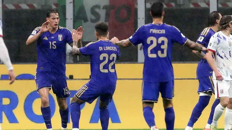 Italia va por un triunfo ante Irlanda del Norte.