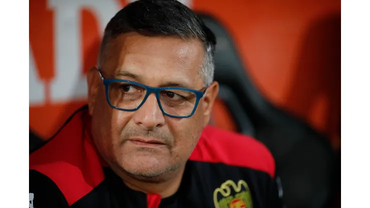 Ronald Fuentes asegura que no ve a la selección chilena y que la U es tema cerrado para él.