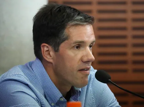 Candidato a rector de la U apunta a Clark y exige su salida: "Tiene que..."