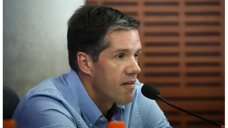 Pablo Ruiz-Tagle endureció su postura contra Clark y advirtió acciones legales.