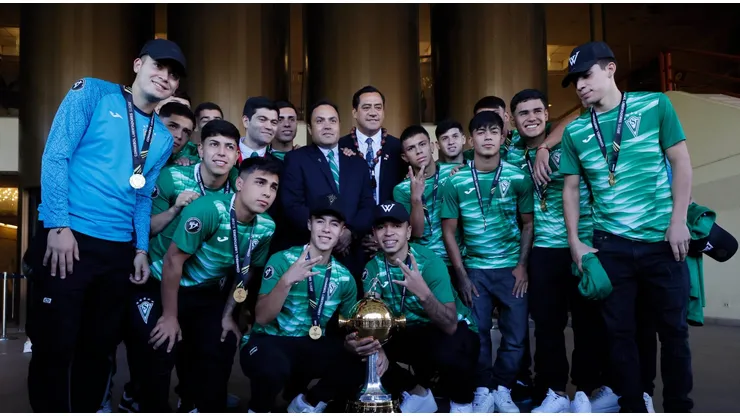 Un futbolista caturro podría dar el salto al extranjero.
