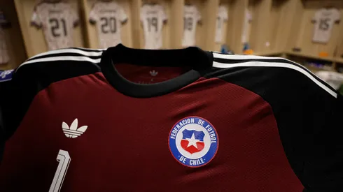 La camiseta retro de la selección chilena.