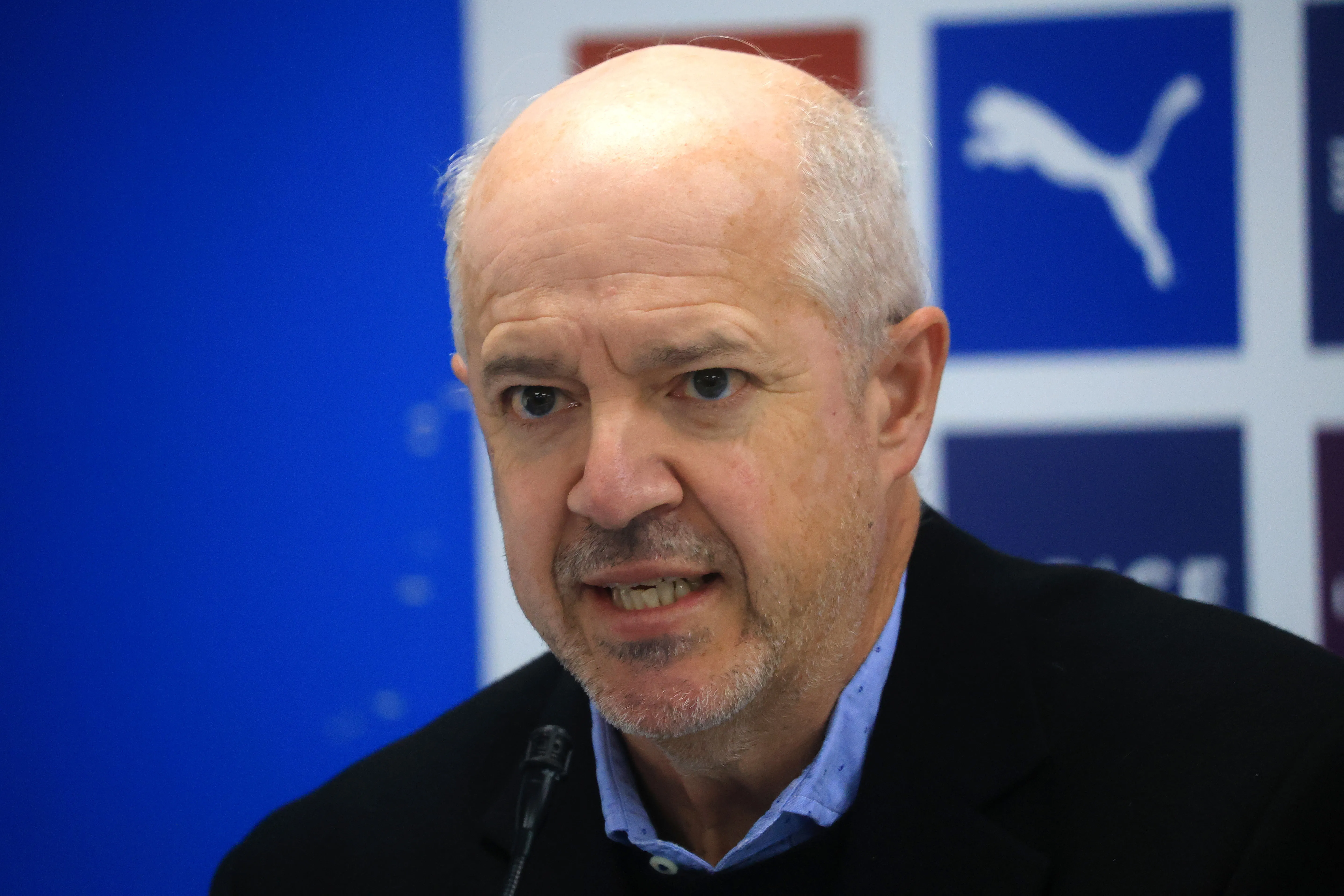 Juan Tagle se encuentra en un gran aprieto