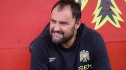 José Luis Sierra deja la cesantía y se va a Qatar.