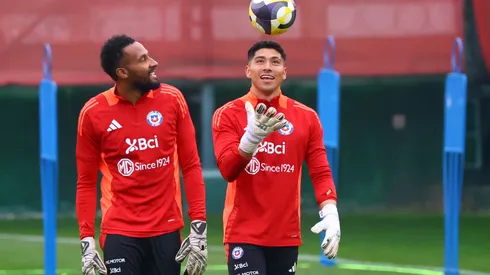 Alex Varas elige al arquero titular de la selección chilena.