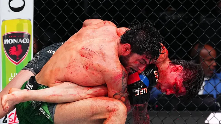 Indignante. Excampeón de UFC acusa robo a Ignacio Bahamondes ante Tofiq Musayev (Photo by Jeff Bottari/Zuffa LLC)