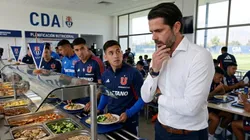 El técnico argentino instala un método estricto desde su llegada, con cambios que se reflejan en el día a día del equipo..