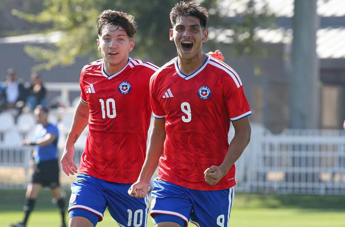 Yastin Cuevas y Vicente Martínez le dieron el triunfo a Chile ante Perú. (Foto: @LaRoja)