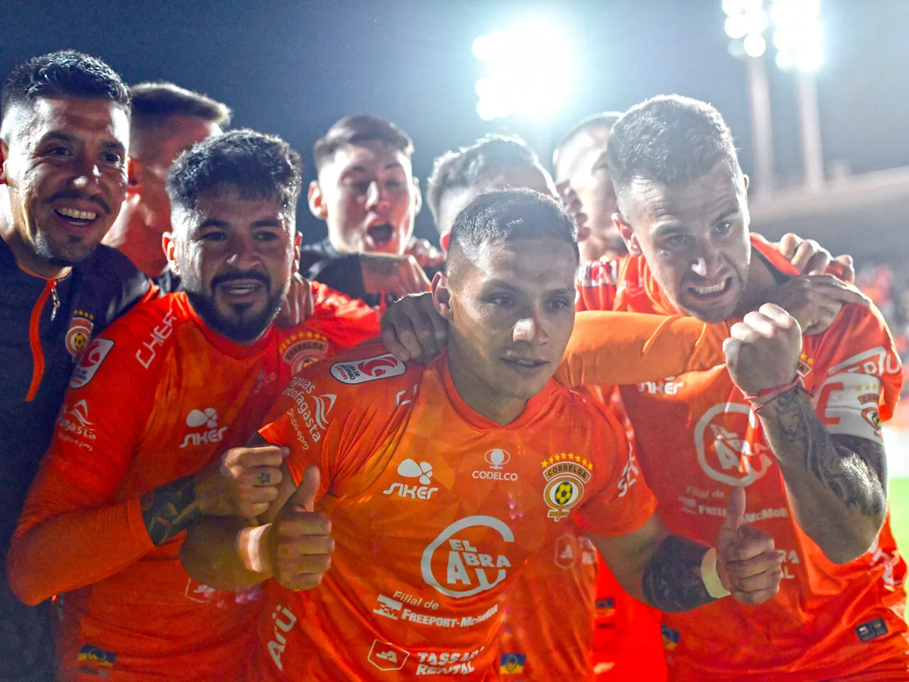 Cobreloa sueña con el ascenso en Primera B (Photosport).