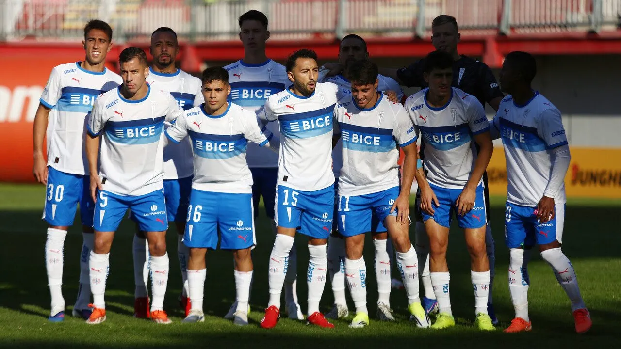 Universidad Católica recibirá a Boca Juniors sin hinchada visitante.