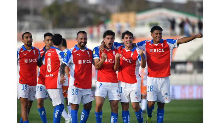 La UC gana y es puntera de su grupo en la Copa de la Liga.