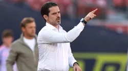 El técnico argentino enfrenta múltiples bajas de cara al duelo ante los Itálicos.