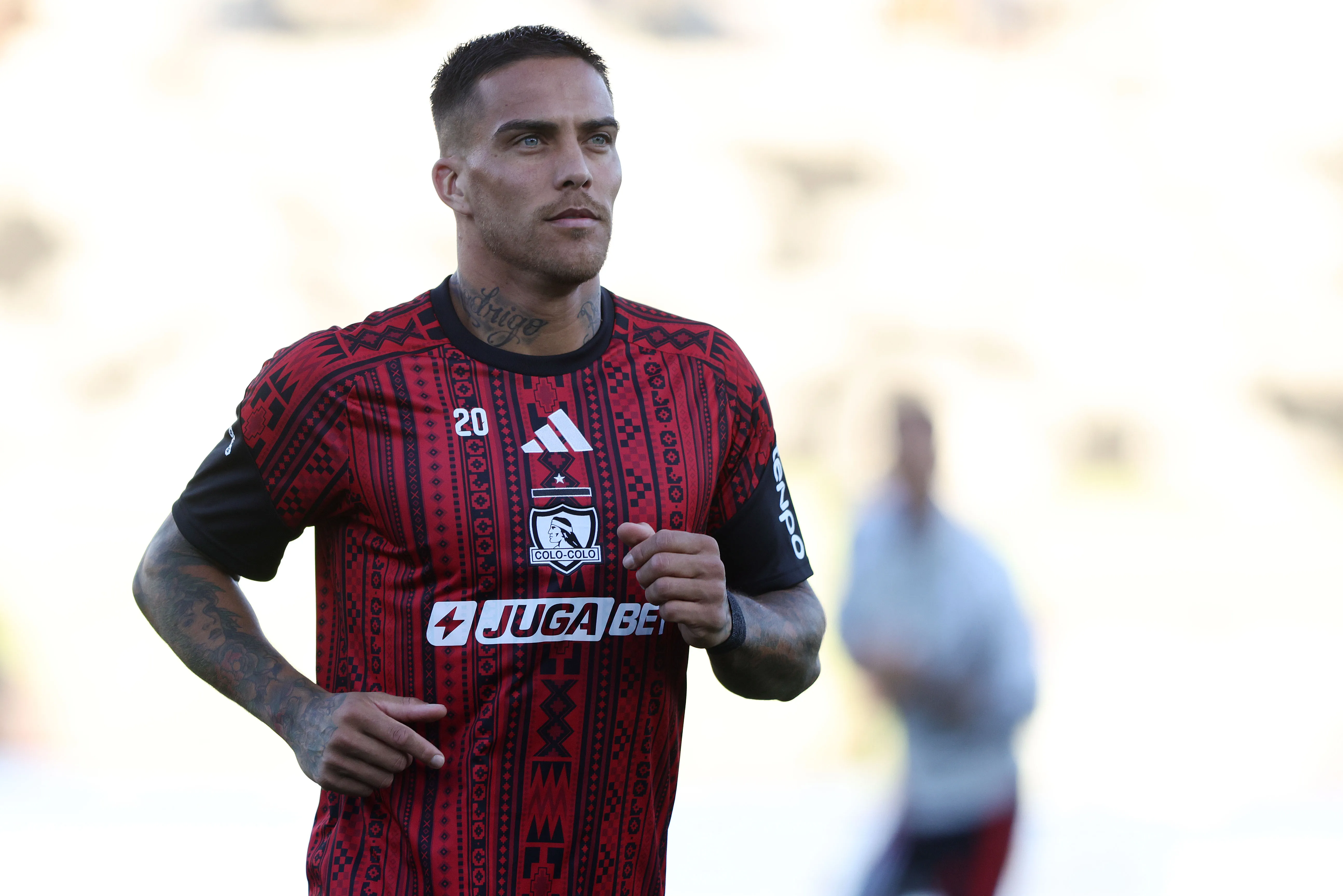 Javier Méndez es la gran sorpresa en la probable formación de Colo Colo. (Foto: Felipe Zanca/Photosport)