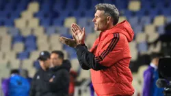 Fernando Ortiz busca darle la oportunidad a otra promesa alba. (Foto: Eduardo Fortes/Photosport)