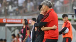 Fernando Ortiz tuvo una charla especial con Leandro Hernández. (Foto: Jonnathan Oyarzún/Photosport)