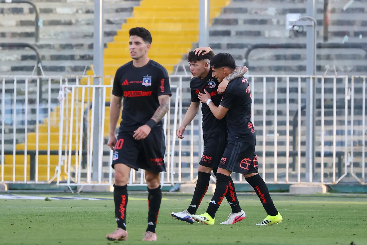 Colo Colo lidera en todas las competencias. | Foto: Photosport