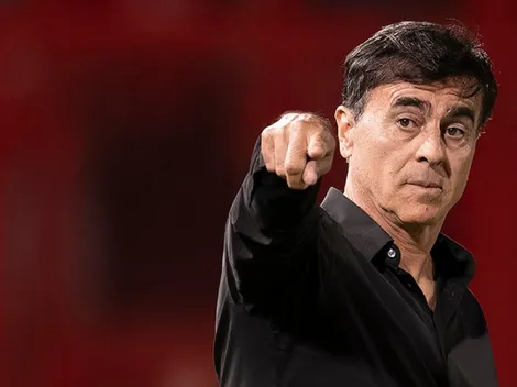 Gustavo Quinteros saca al baile a Colo Colo, la U y la UC