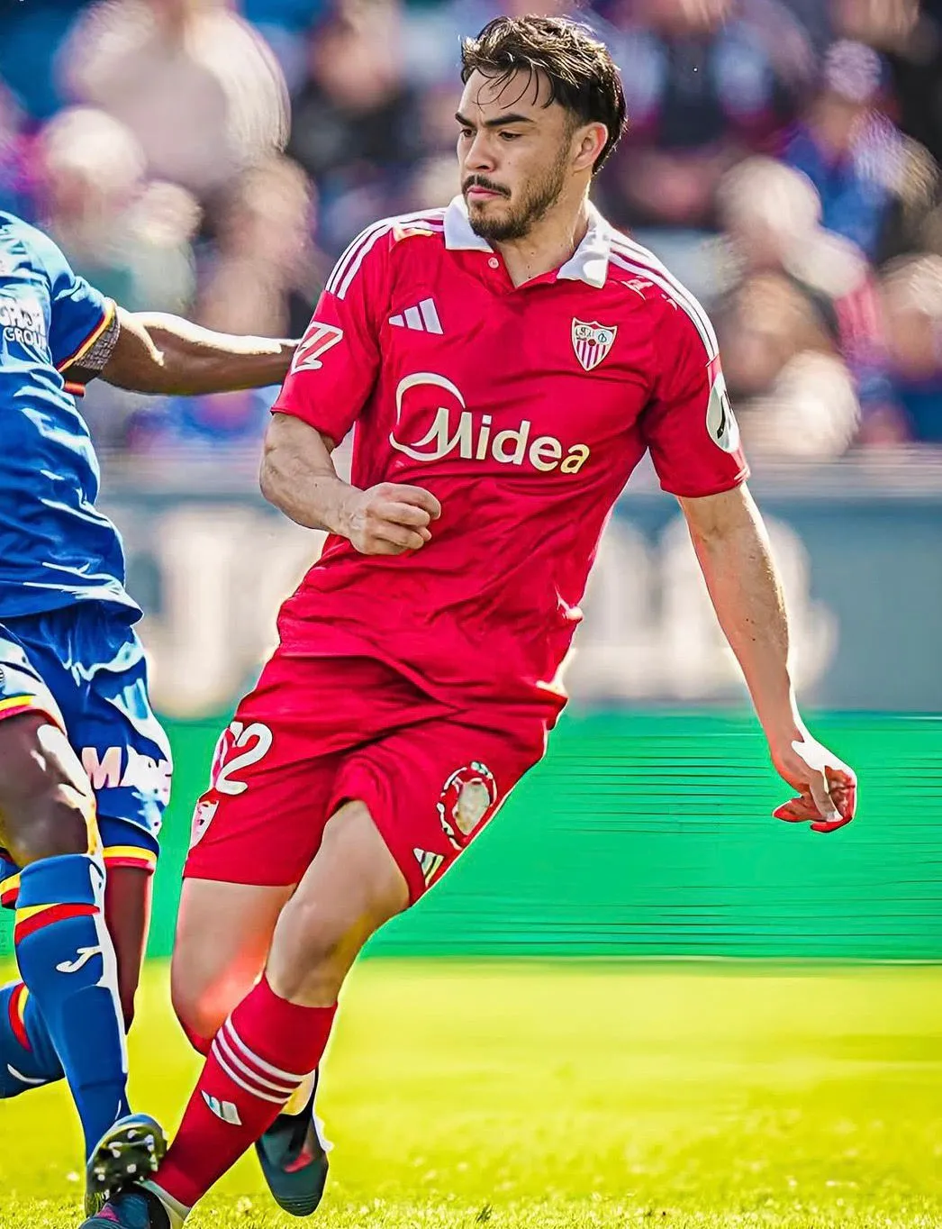 Gabriel Suazo perdió la titularidad en el Sevilla.