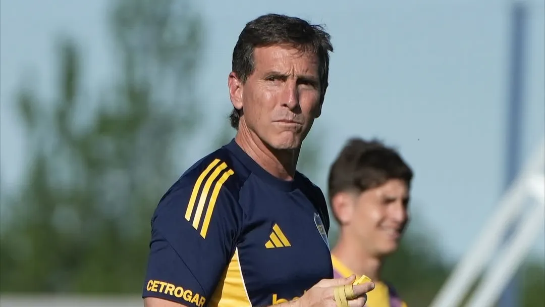 Úbeda ya arma la oncena de Boca sin los chilenos en cancha.