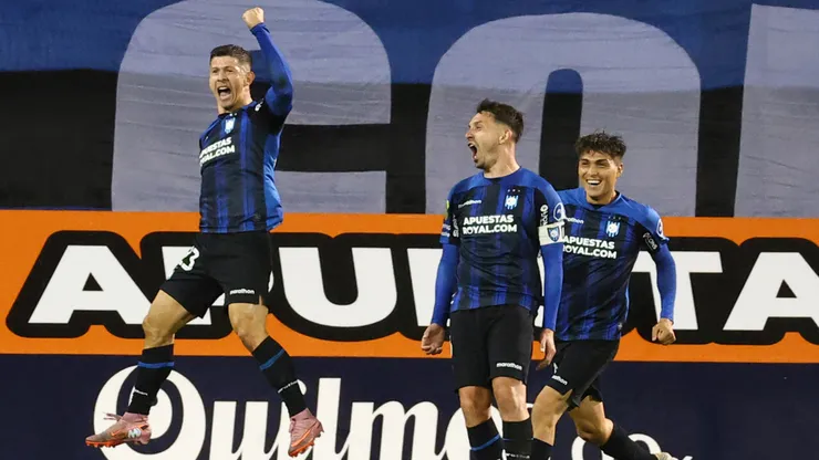 Huachipato exorcizó todos los fantasmas con un contundente goleada.