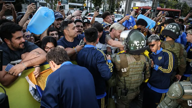 Hinchas de Boca Juniors sufrieron violento robo. Los sospechosos serían fanáticos de Colo Colo. (Foto: Photosport)