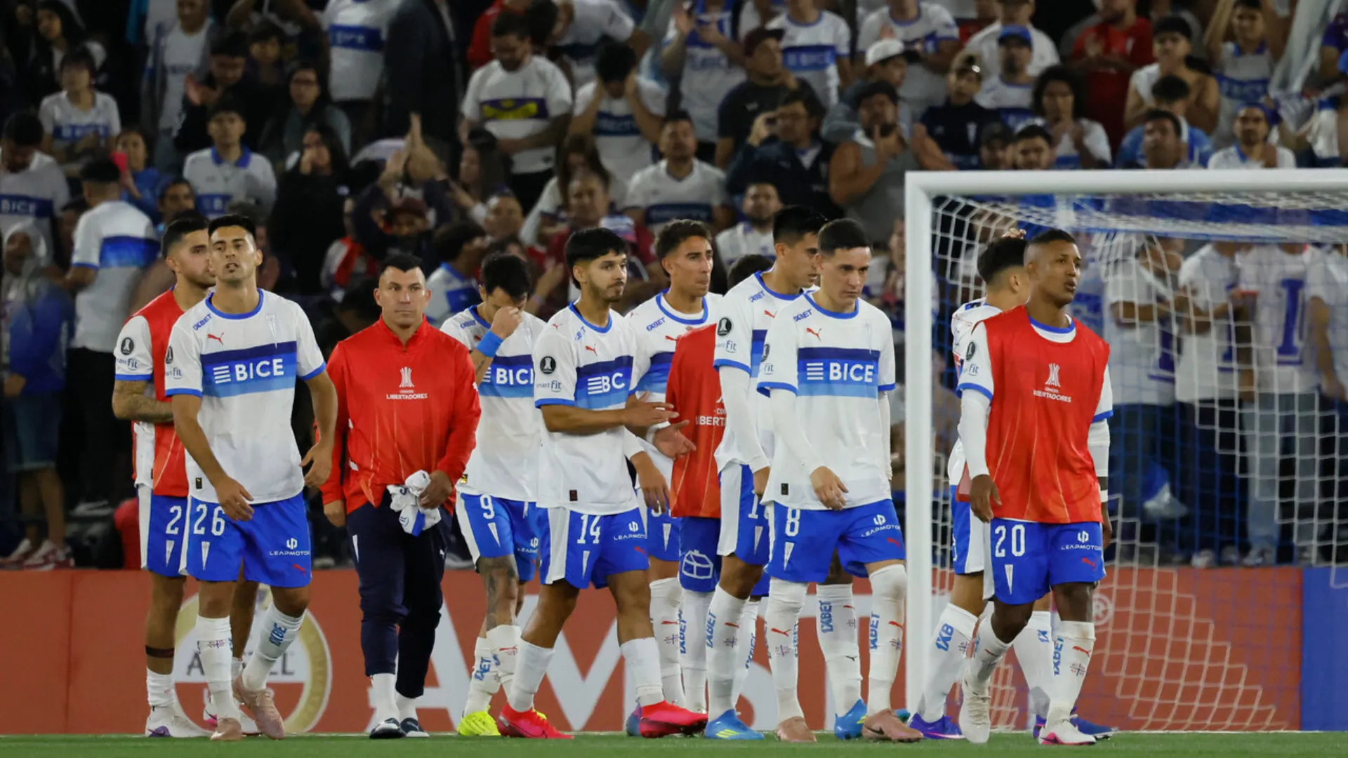 ¡Cayó la UC en el debut de Copa Libertadores!