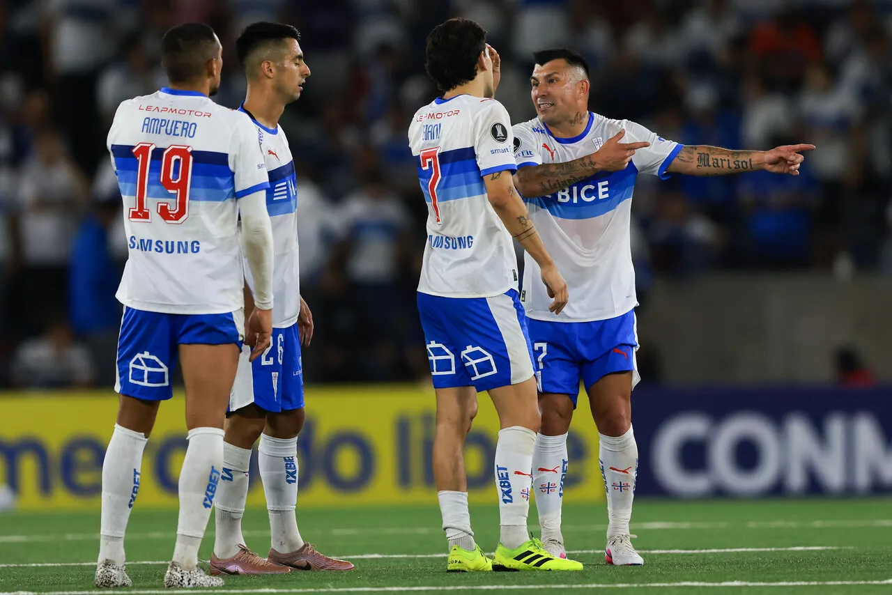 La UC no pudo ante Boca | Foto: Photosport