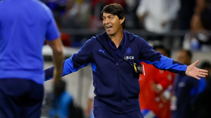 El DT de la UC dijo nada pero todo a la vez. (Foto: Photosport)