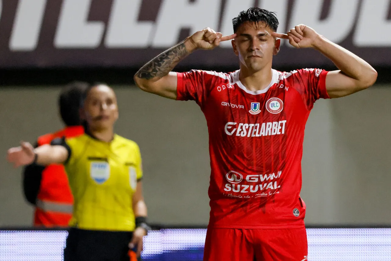 Javier Saldías sufrió una compleja enfermedad. Sin embargo, el jugador “Cementero” ya se recupera en su hogar. (Foto: Photosport)
