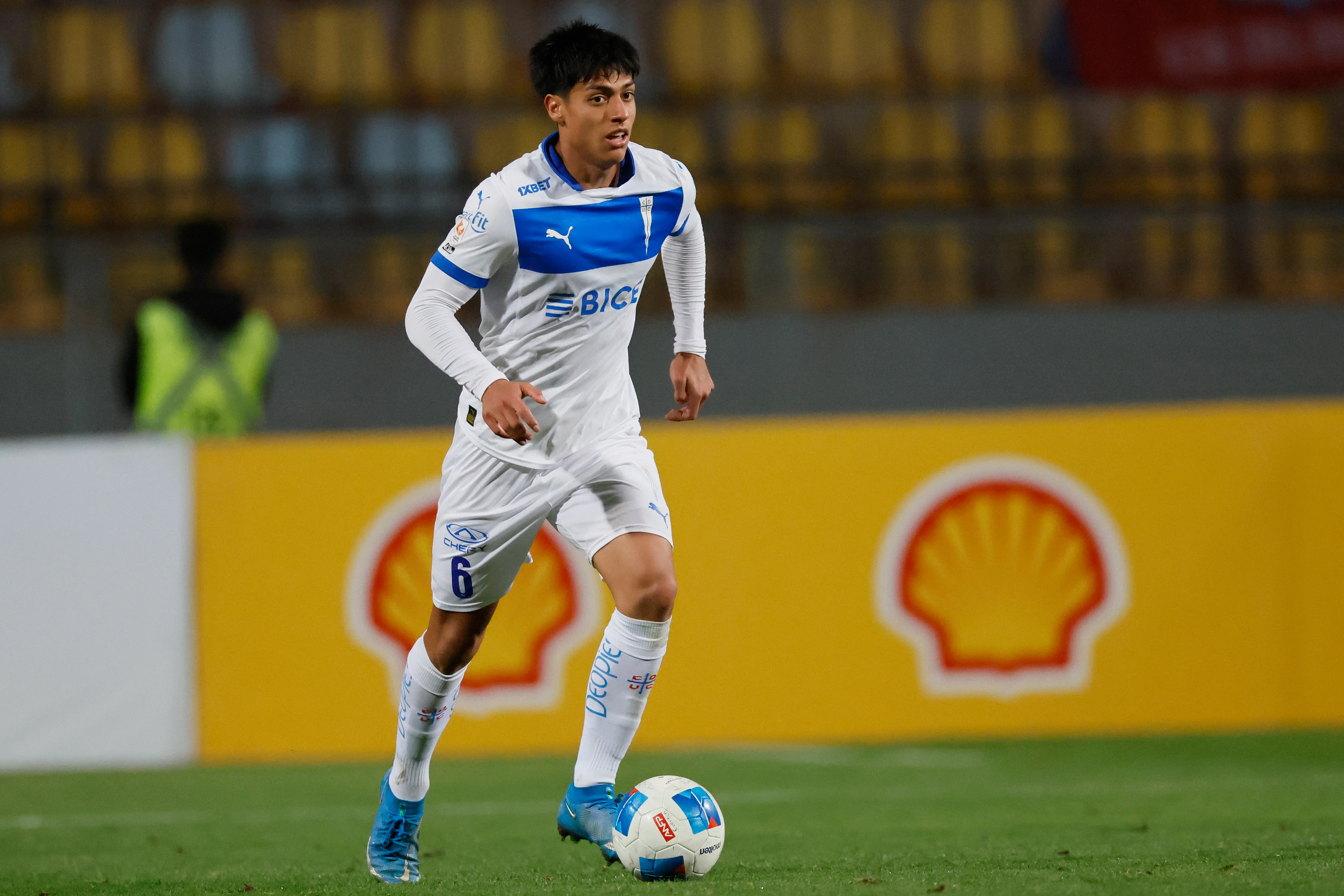 El regreso de Arancibia llega en un momento clave para la UC | FOTO: Andres Pina/Photosport