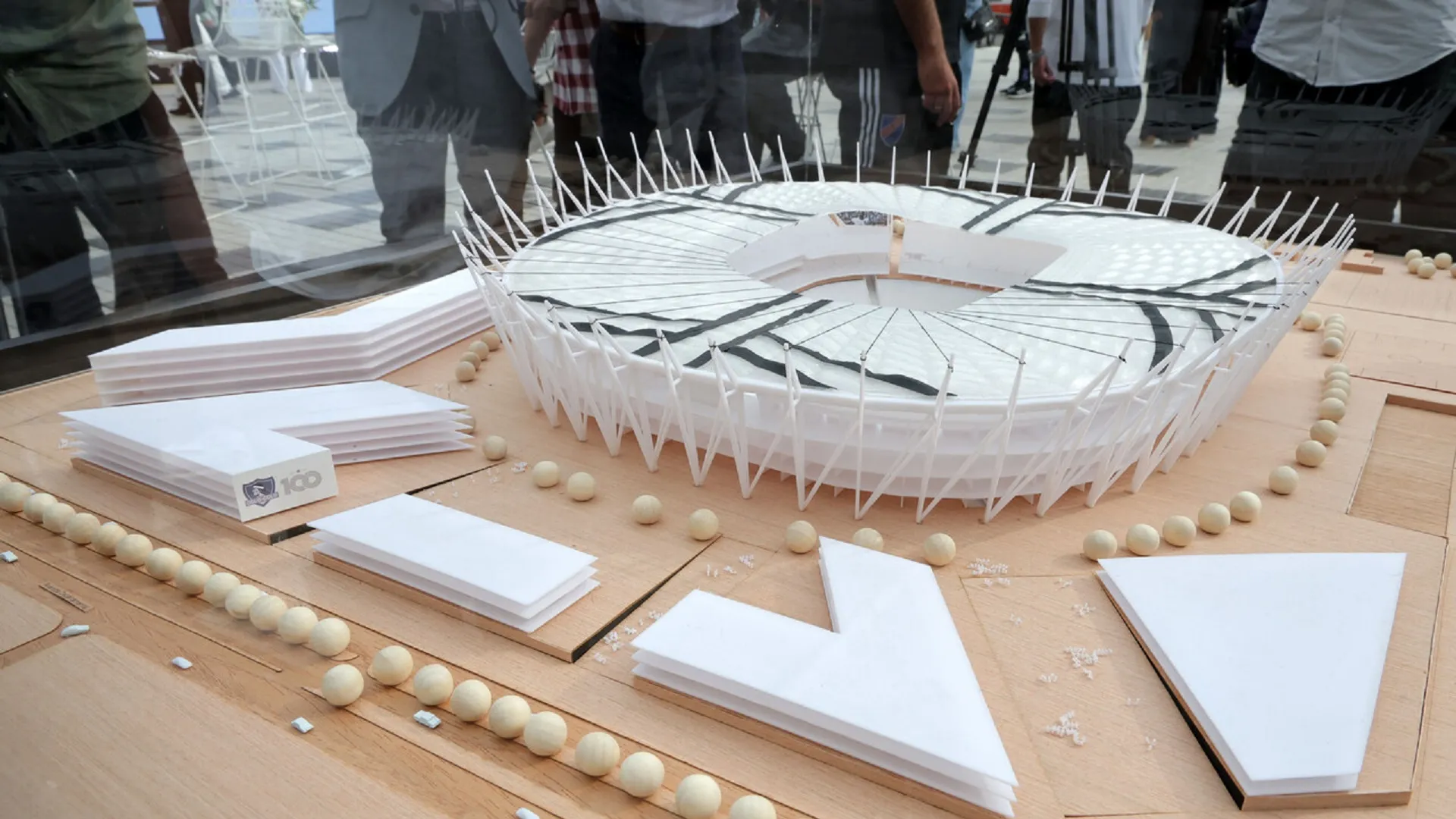 Definen plazo para encontrar nuevo nombre y financiamiento para la remodelación del Estadio Monumental. (Foto: Photosport)