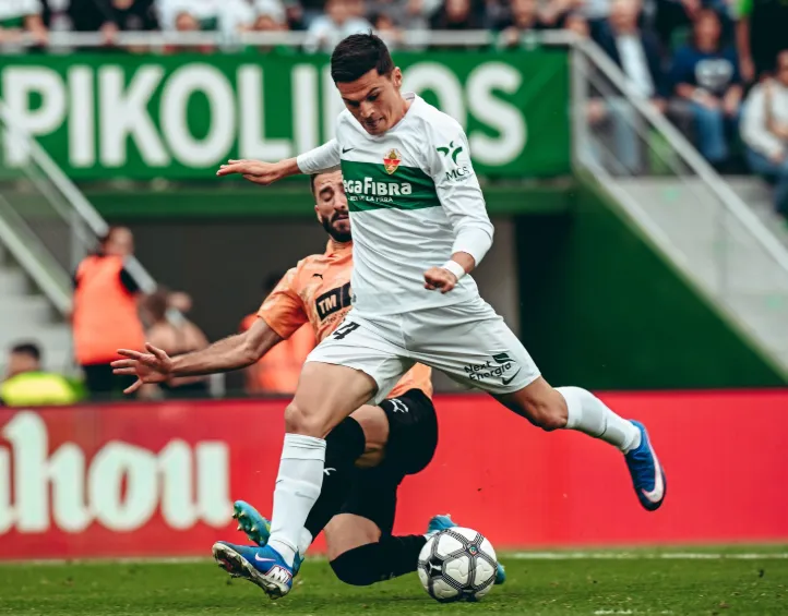 La definición de Lucas Cepeda (75′) para el gol de Elche sobre Valencia (Facebook).