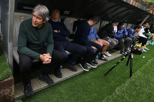 Manuel Pellegrini piensa en la llave de Europa League. (Foto: Clive Brunskill/Getty Images)