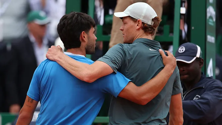 Alcaraz perdió el número 1 del mundo frente a Sinner en Montecarlo.