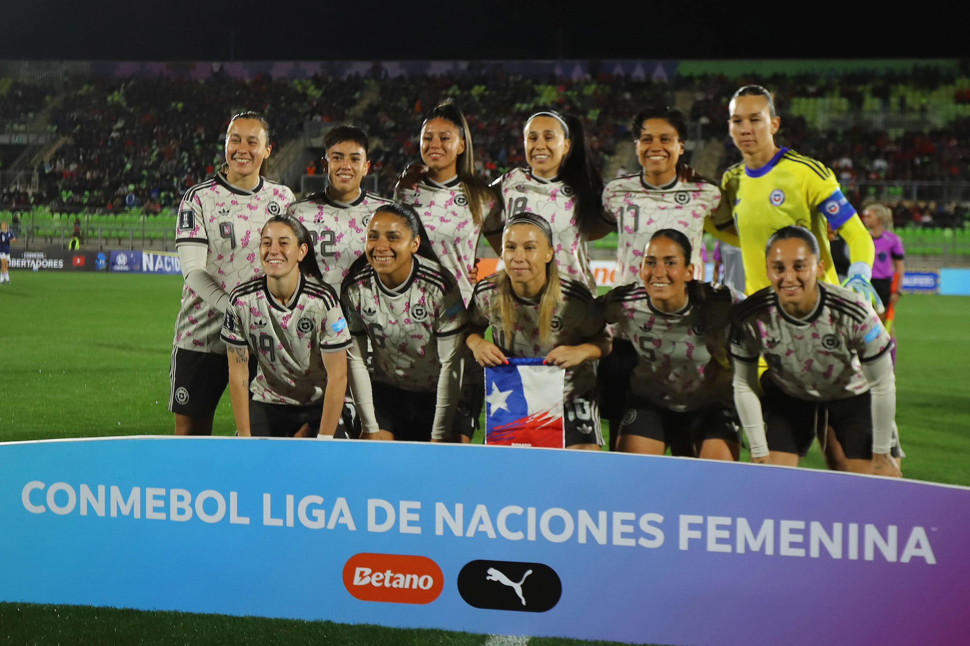 La Selección Chilena Femenina viene de perder por 1-0 ante Argentina. (Foto: Manuel Lema/Photosport)