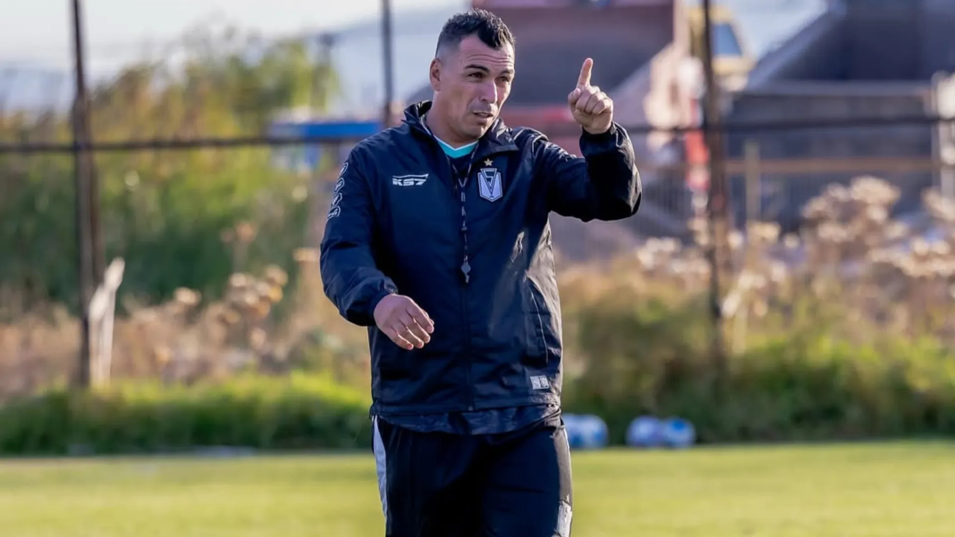 Esteban Paredes ya es entrenador profesional. Tiene la licencia Conmebol. (Imagen: Santiago Morning)