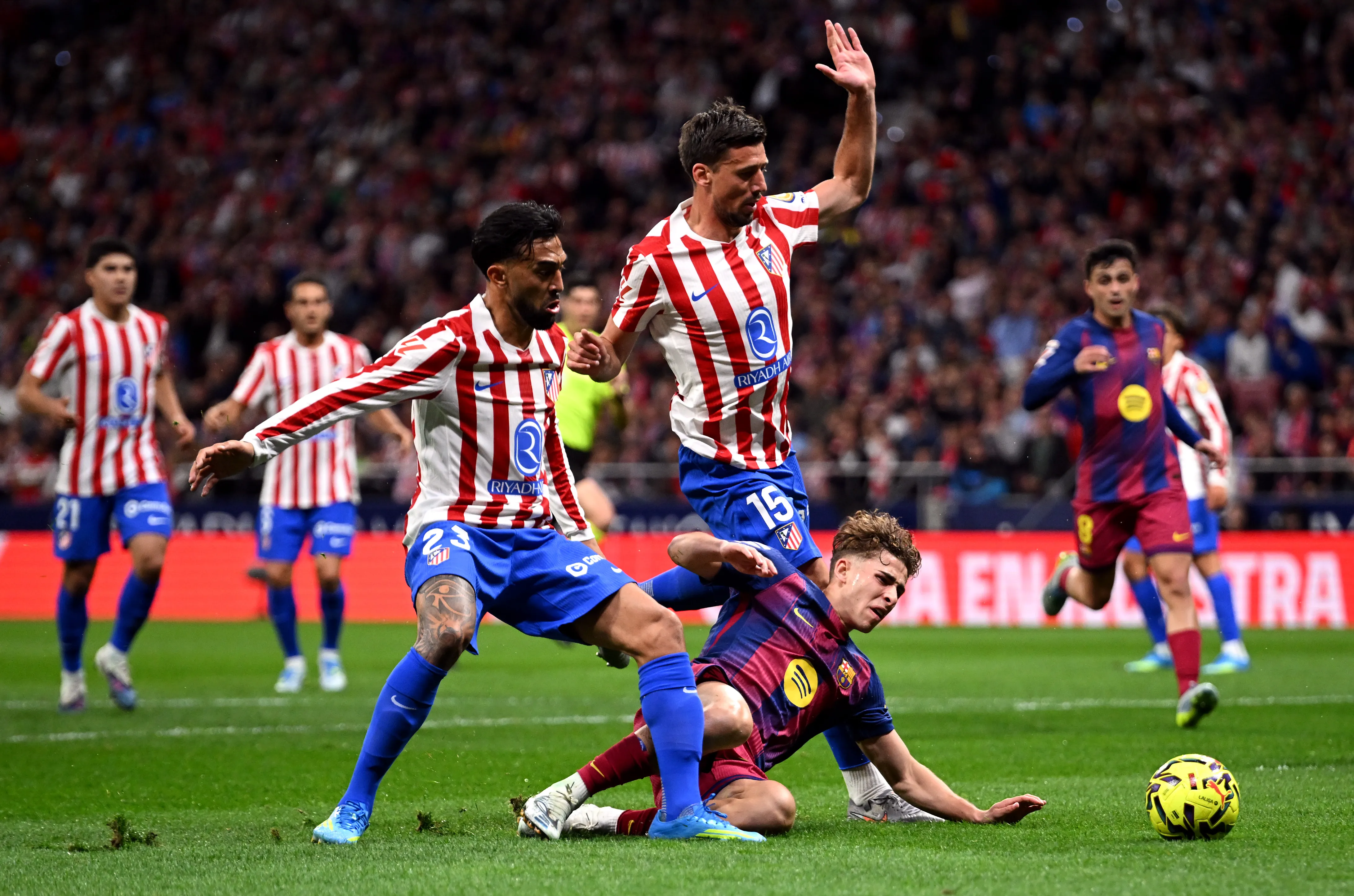 Lenglet no ha tenido su mejor partido | FOTO: Denis Doyle/Getty Images