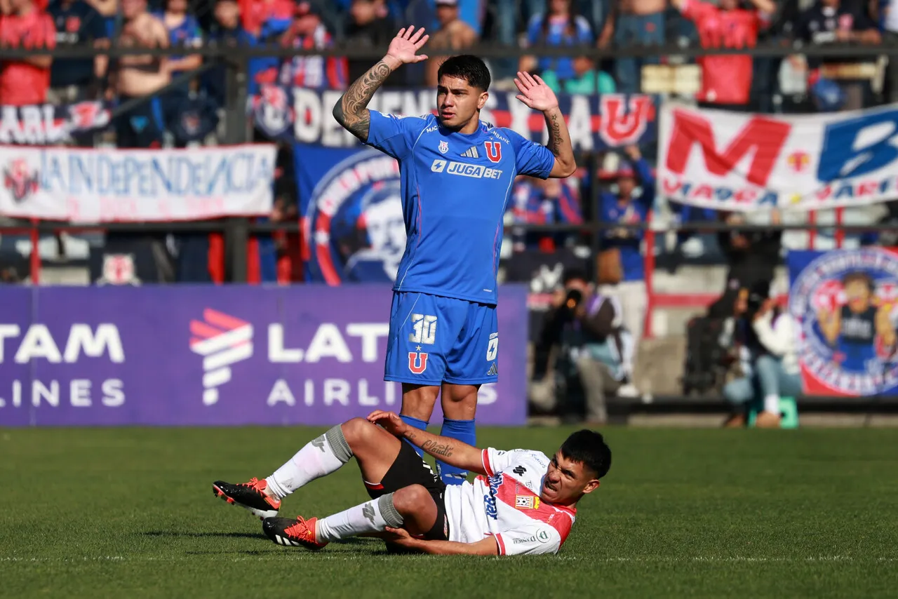 Montes habló de su paso por la U | Foto: Photosport