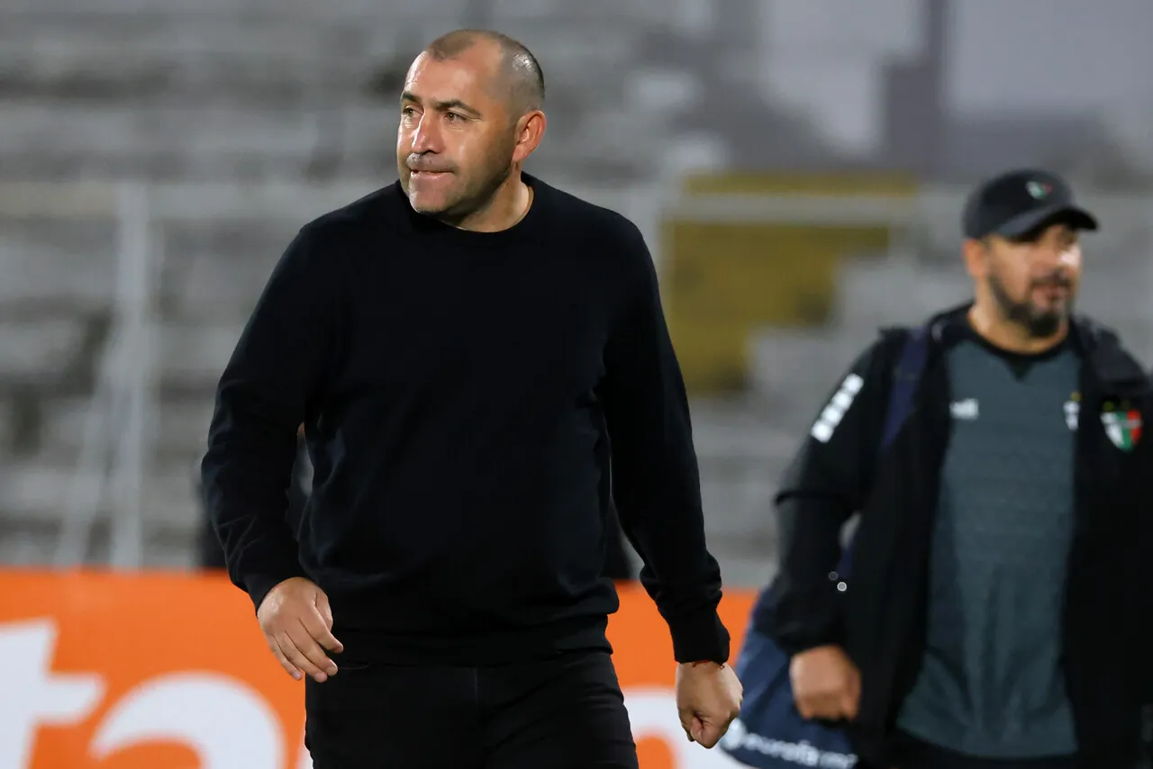 La ‘Nona’ sufre un mal momento en Palestino | Foto: Photosport