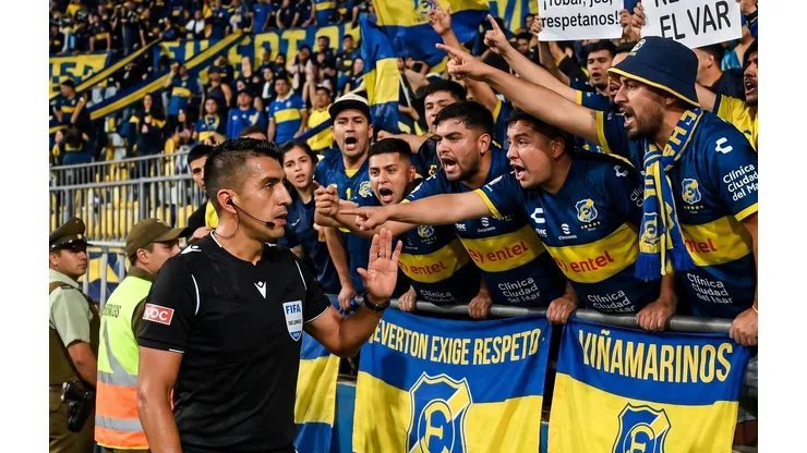 Everton no quiere que la U ensucie el arbitraje con el reclamo por lo ocurrido en Chillán.