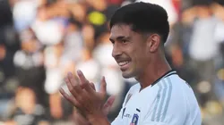 La hinchada alba clama por el retorno de Salomón Rodríguez a Macul. (Foto: Jonnathan Oyarzun/Photosport)